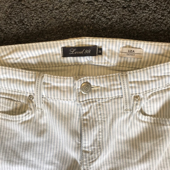 NWOT Level 99 Liza Skinny Size 28 Jeans - Picture 2 of 3